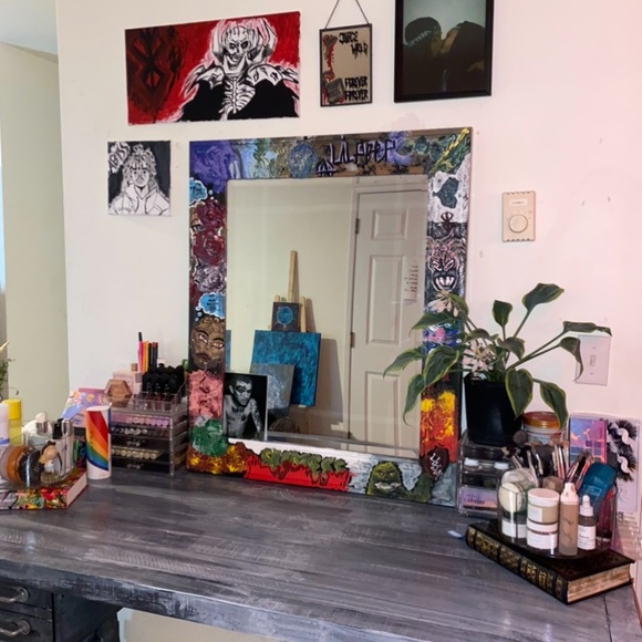 About Owner of Violet Moon 🌚 ☆ Building my empire young! - Picture 3 of 11